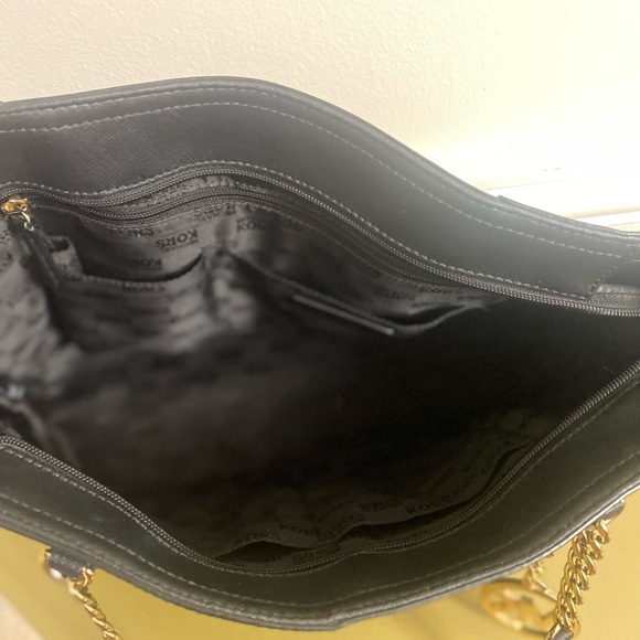 Michael Kors Leather Top-Zip Tote Bag - Picture 8 of 8